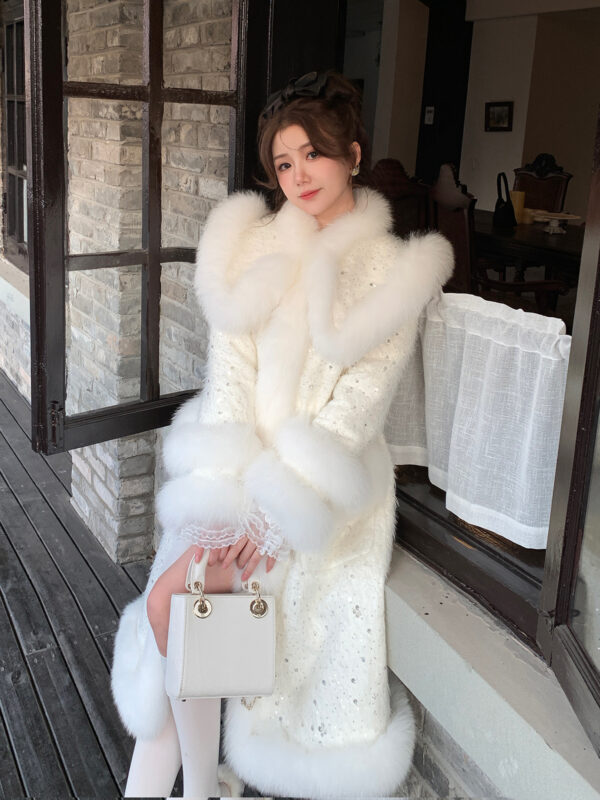 Women's Graceful And Fashionable Fox Fur Down Jacket Beaded Coat - Image 10