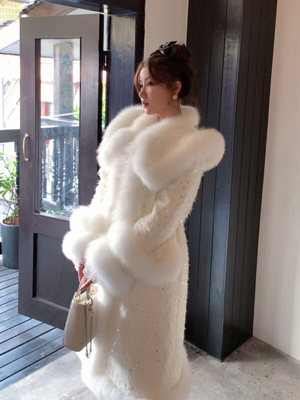 Women's Graceful And Fashionable Fox Fur Down Jacket Beaded Coat - Image 5